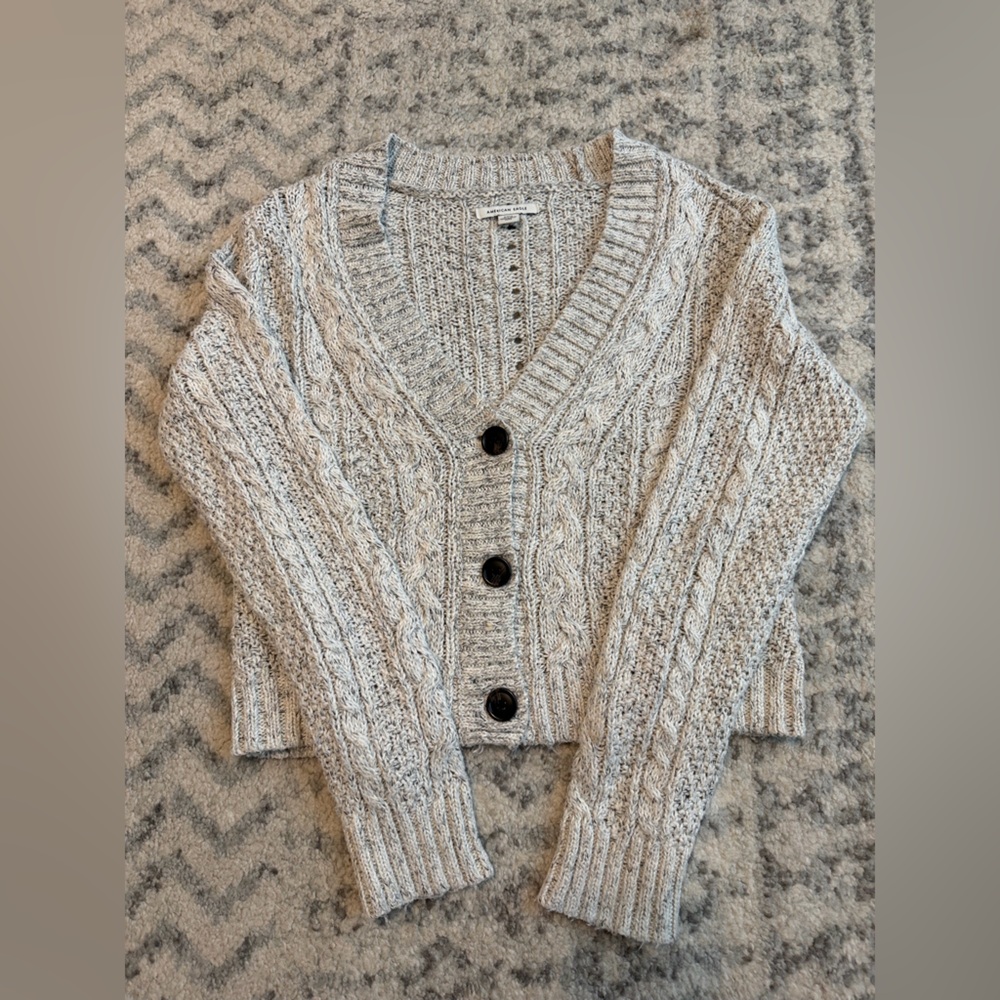American Eagle cardigan